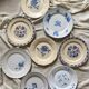 8 assiettes anciennes dépareillées en faïence