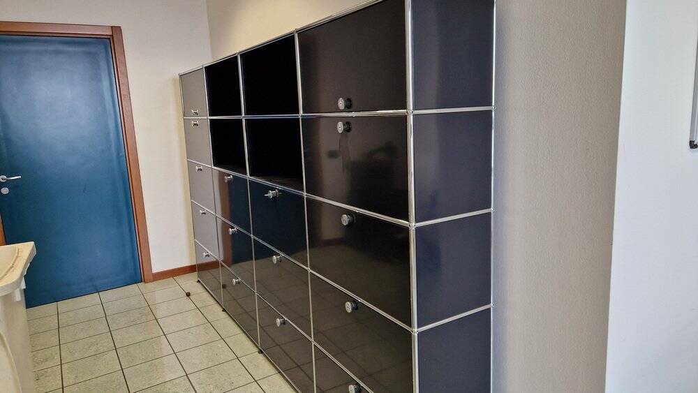 4-Module Bookcase in Chromed Metal and Blue Iron from USM Haller, 1970s