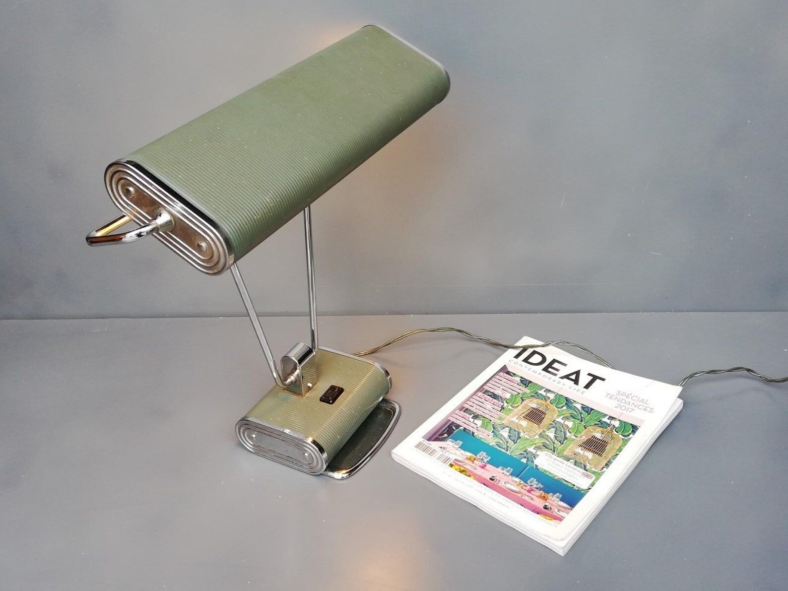 Jumo desk lamp