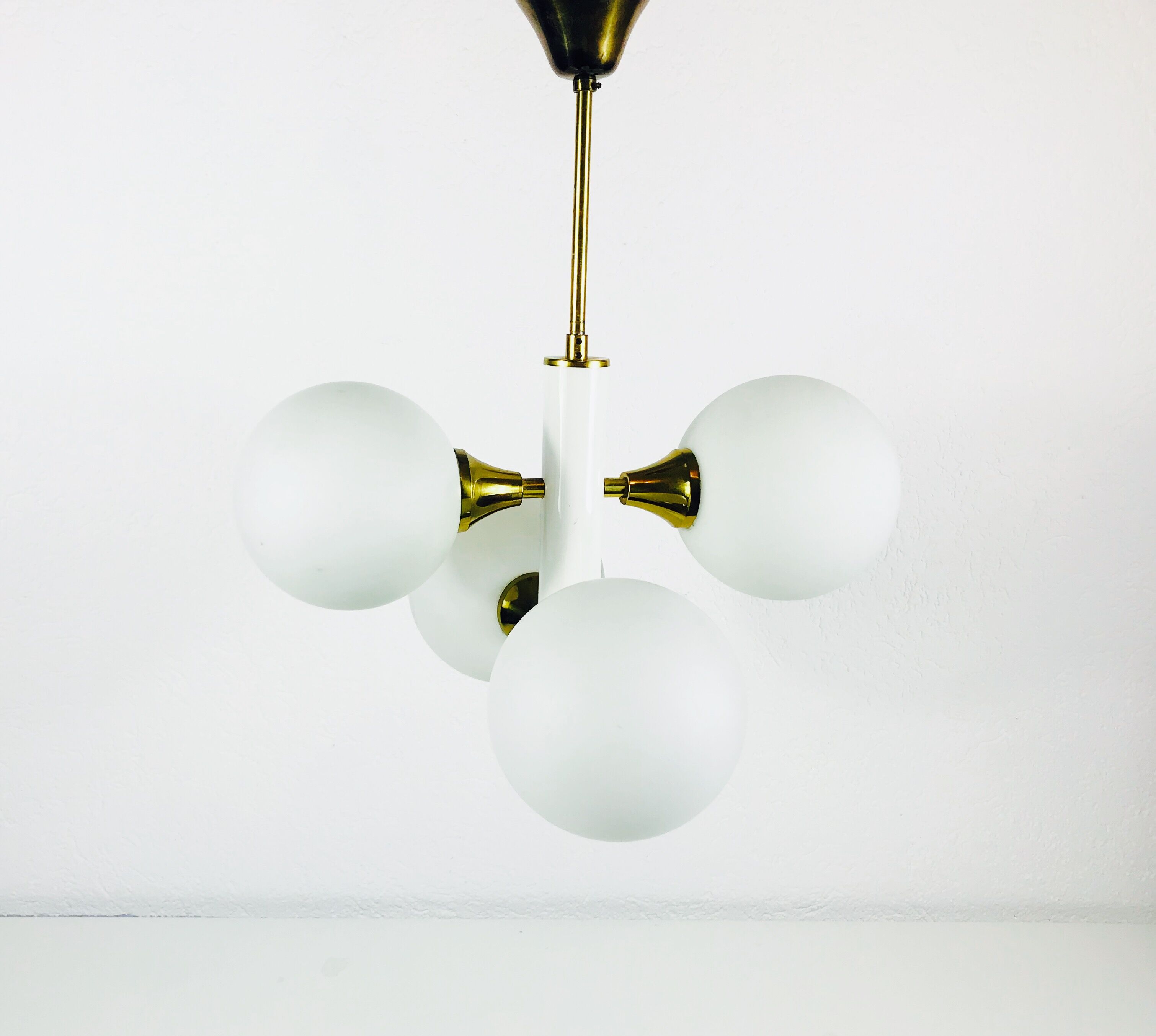 Kaiser Pop Art 4 opaline balls chandelier, 1960s