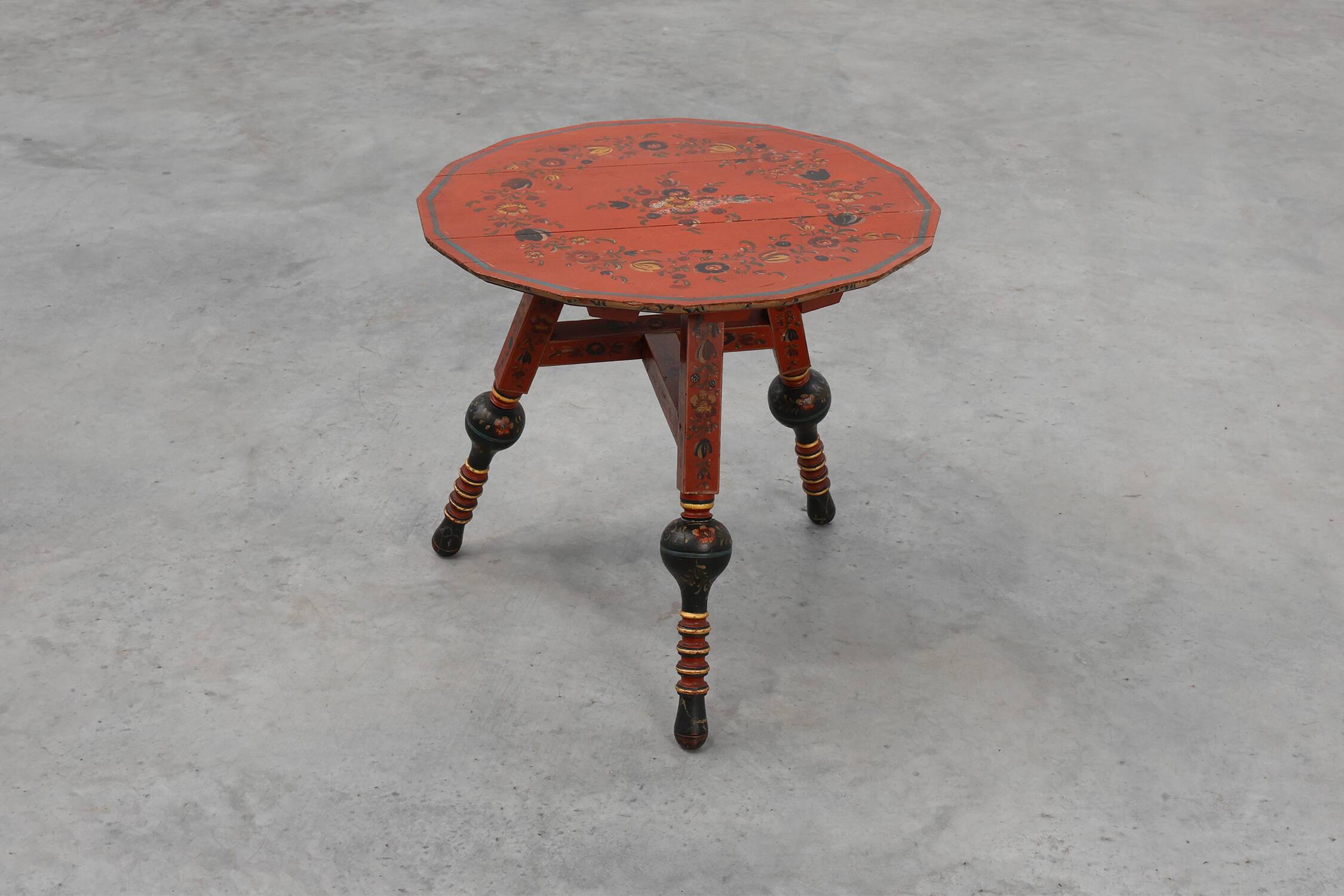 Early 19th century Hindeloopen side table, The Netherlands