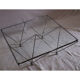 Table basse minimaliste en métal chromé et verre
