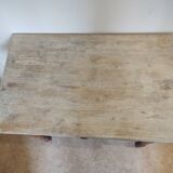 Desk with turned legs