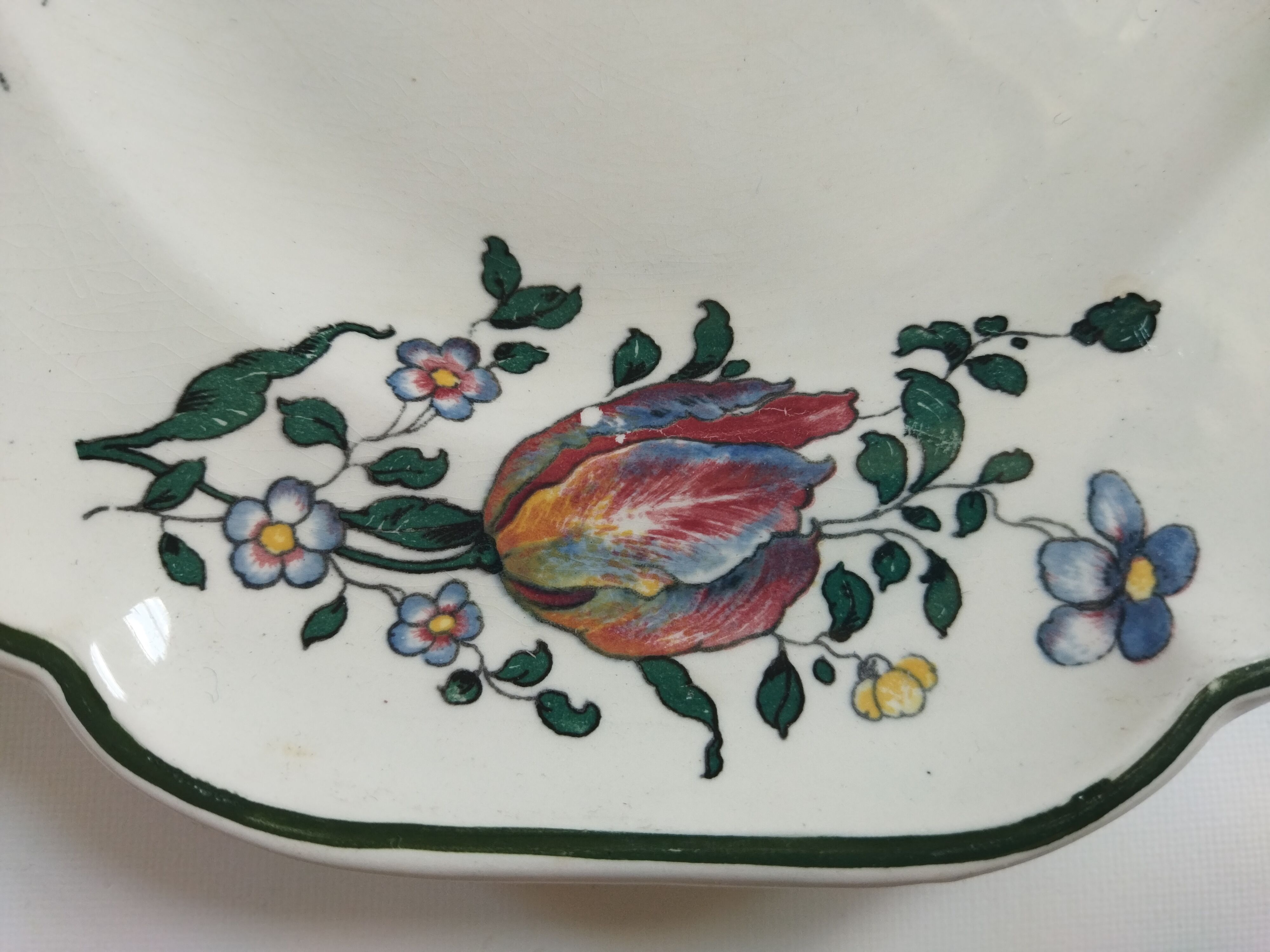 Antique Villeroy & Boch Mettlach earthenware dish 1562 Old Strasbourg / Alt Strassburg