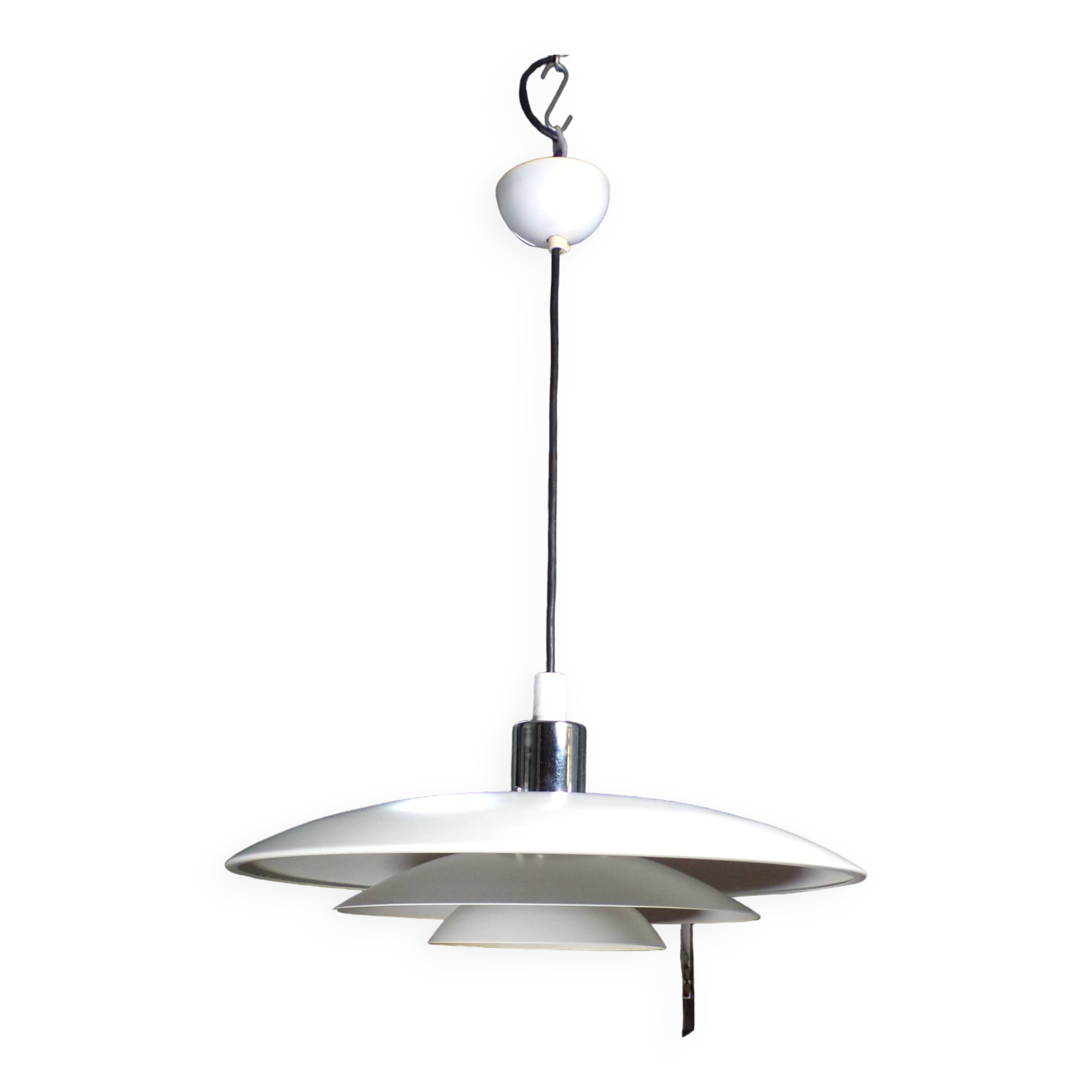 Scandinavian sheet metal pendant light