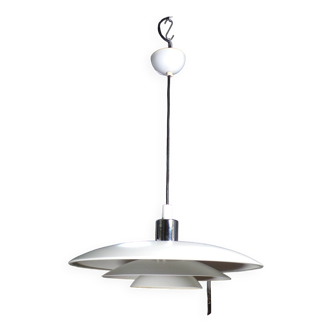 Scandinavian sheet metal pendant light