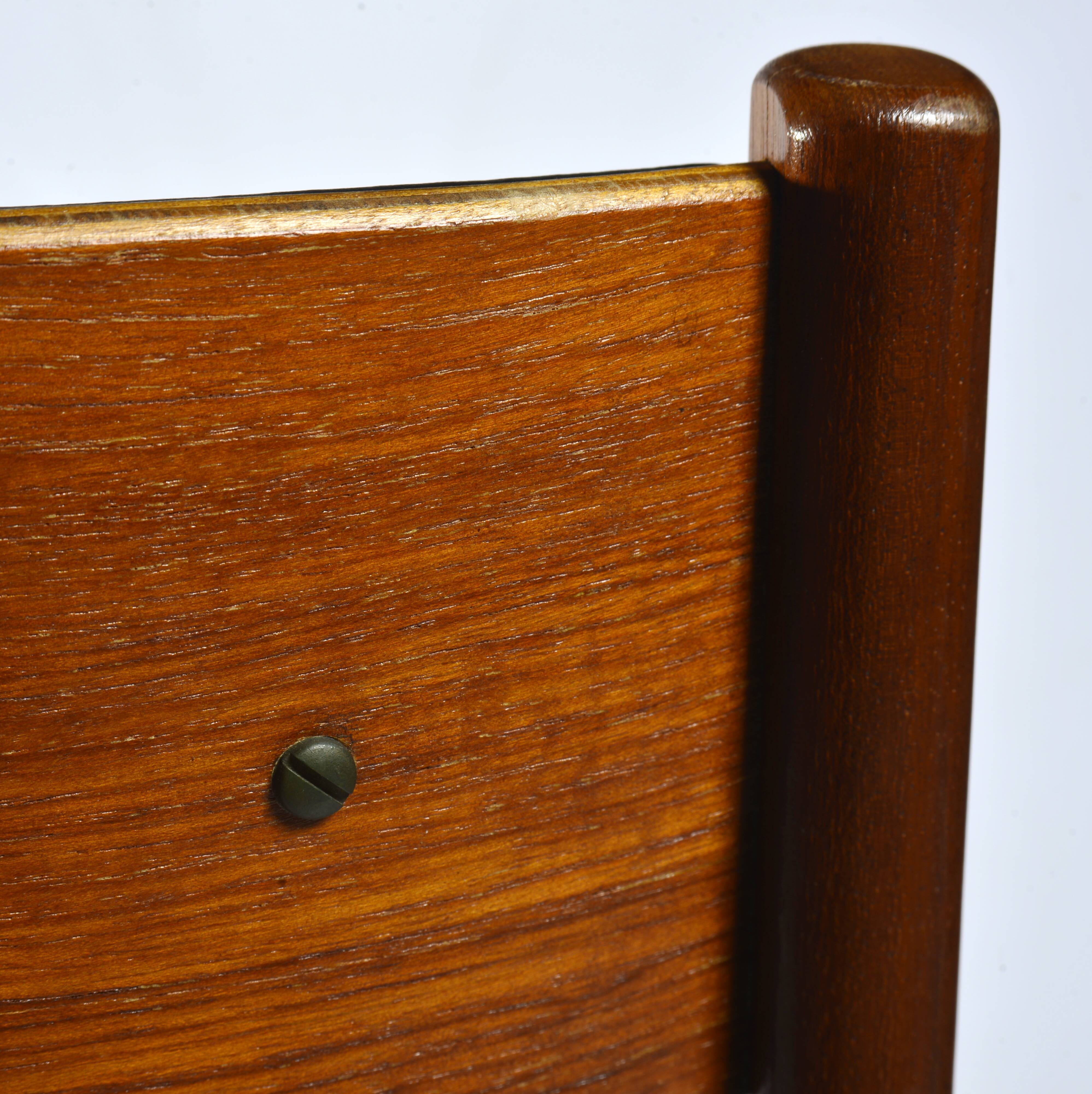 Paire de chaises teck et skaî
