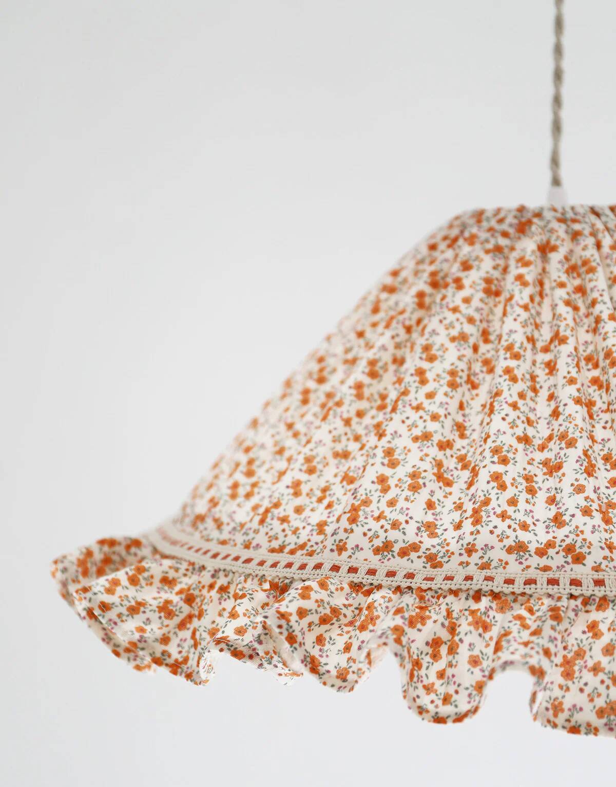 Suspension conique avec volant Emilia "fleurettes"