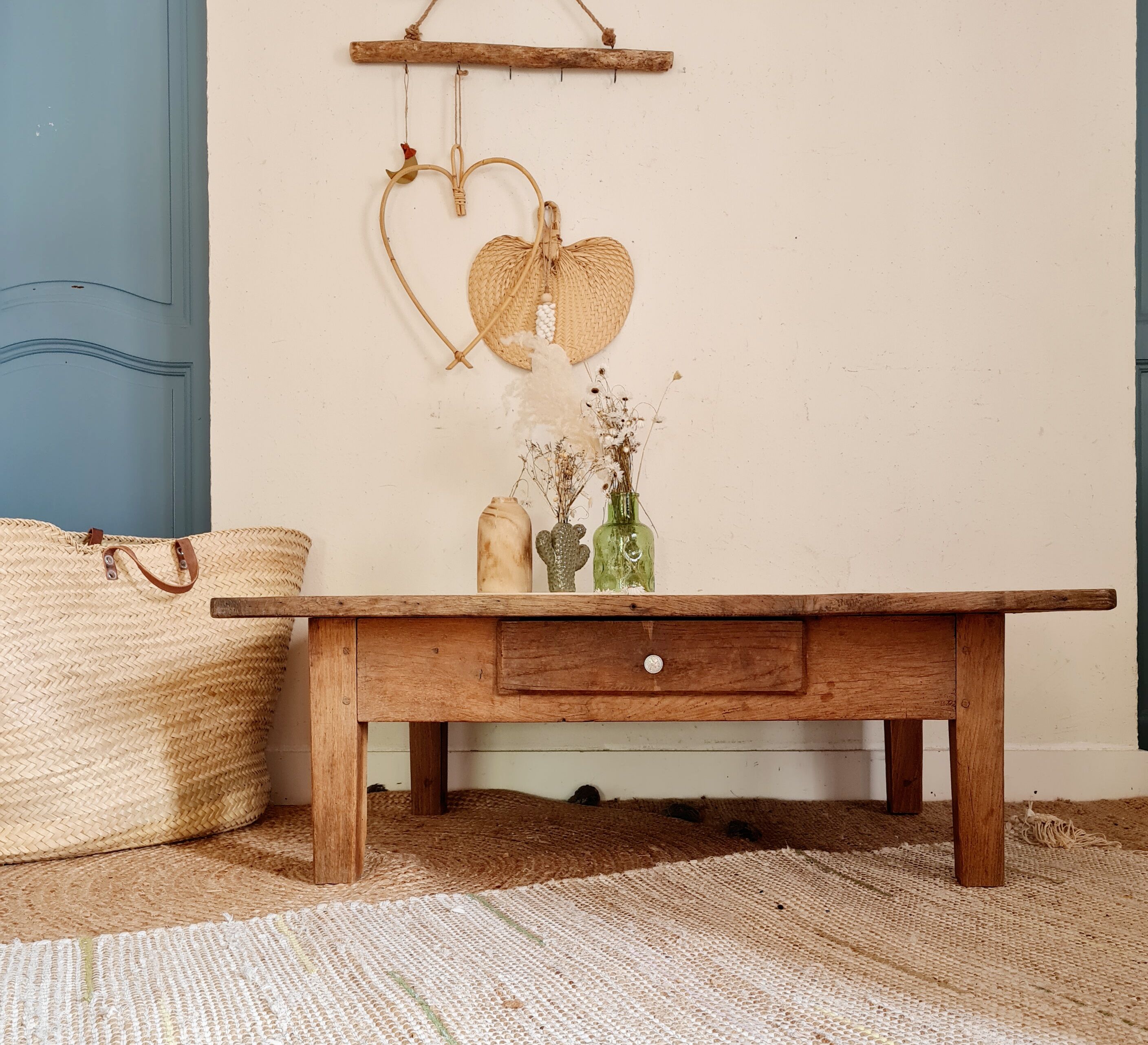 Old farmhouse coffee table in solid wood 1 drawer