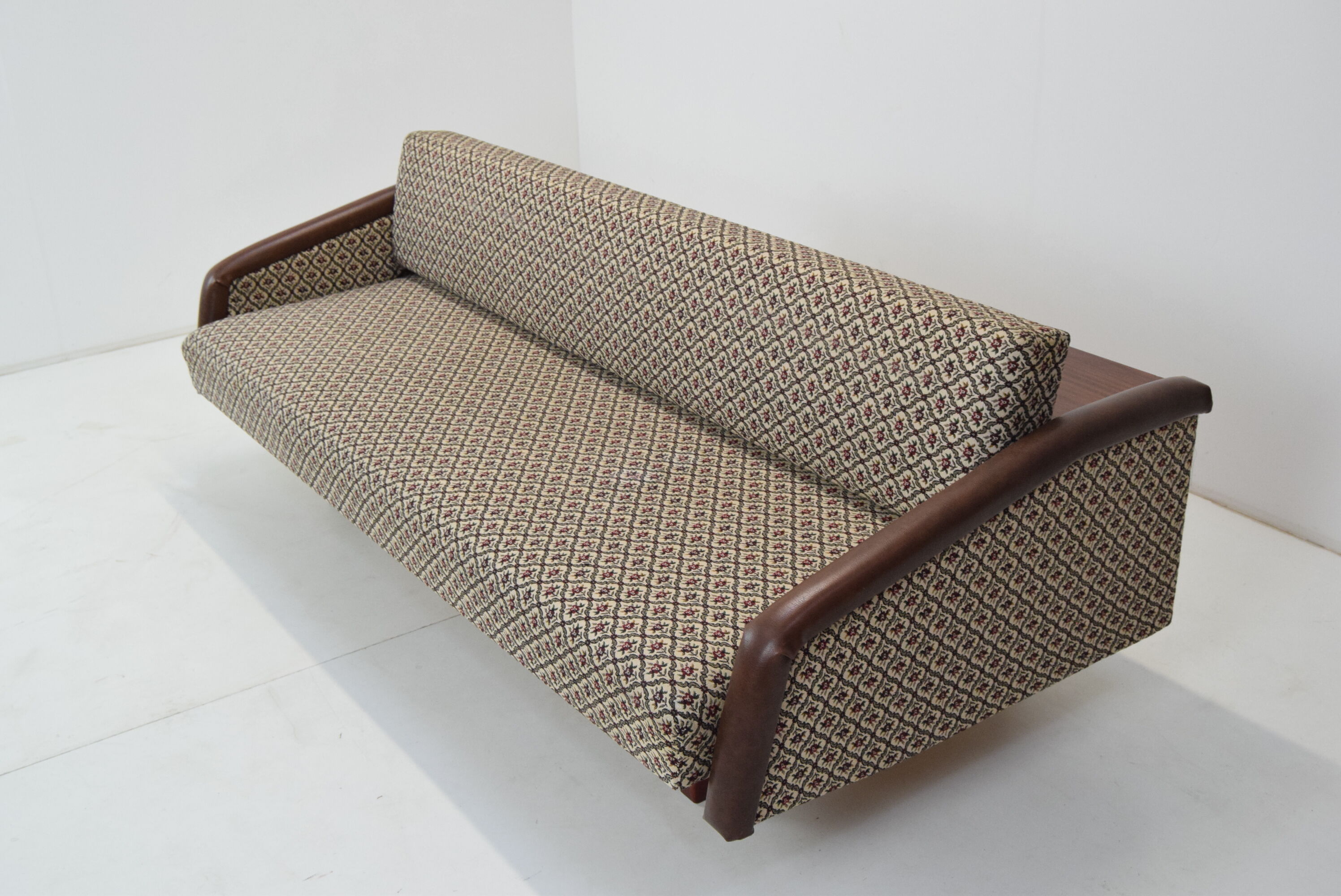 Mid-century 3-seat Sofa or Daybed,Jitona,1970's.