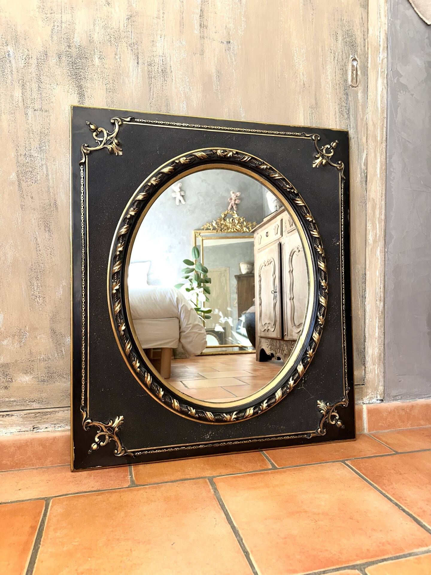 Antique mirror from the Napoléon III period, 19th century.