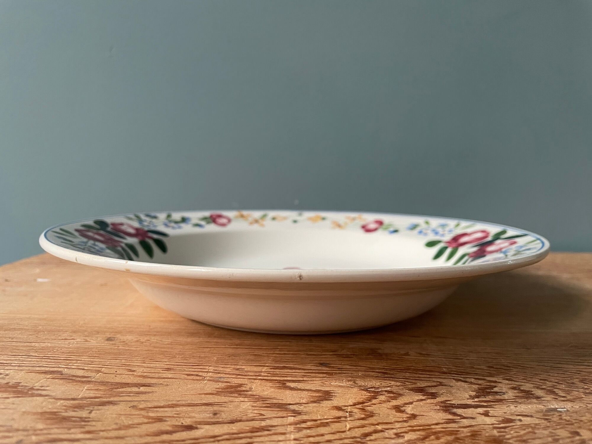 Series of 6 Digoin Sarreguemines hollow plates, model "Piccola"