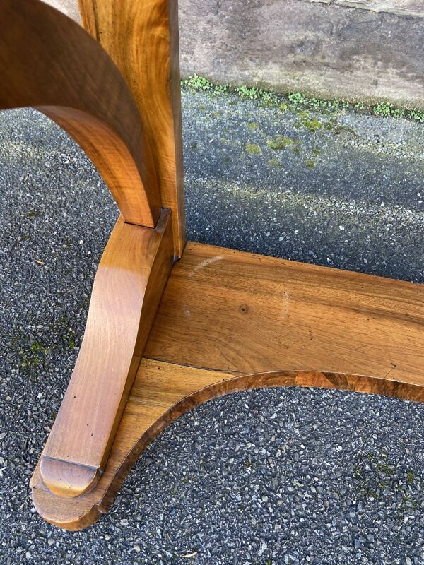 Console en noyer Louis Philippe Biedermeier, vers 1850