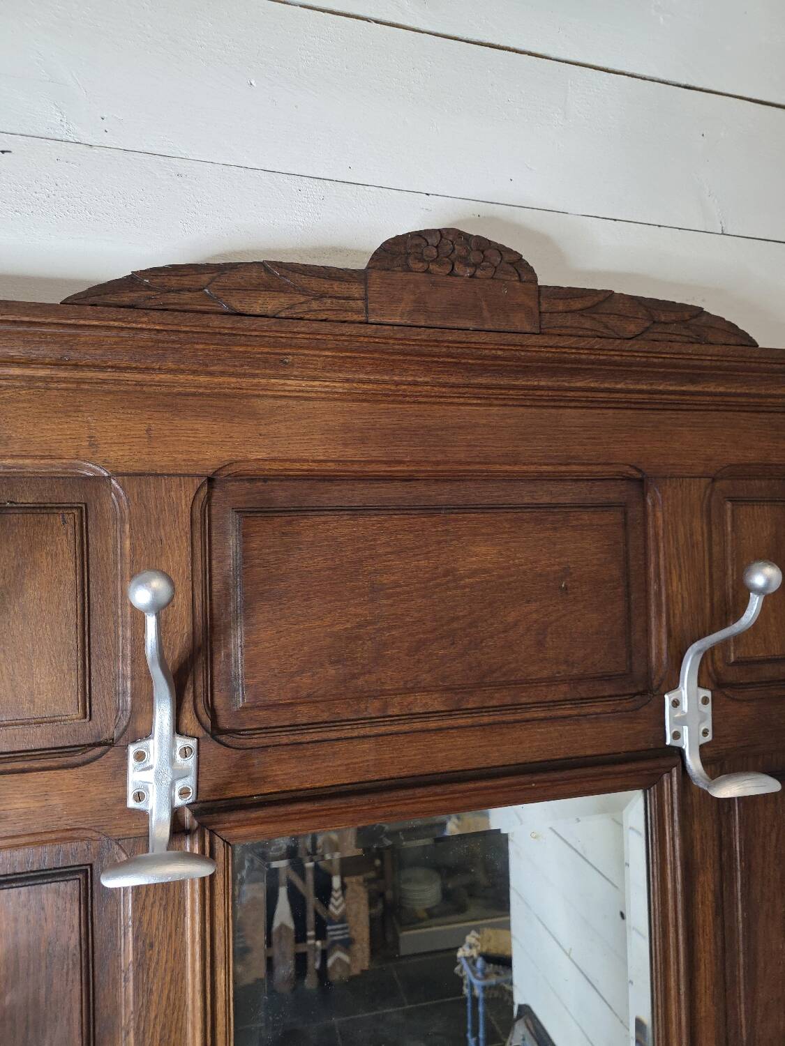 Vestiaire en chêne massif ancien