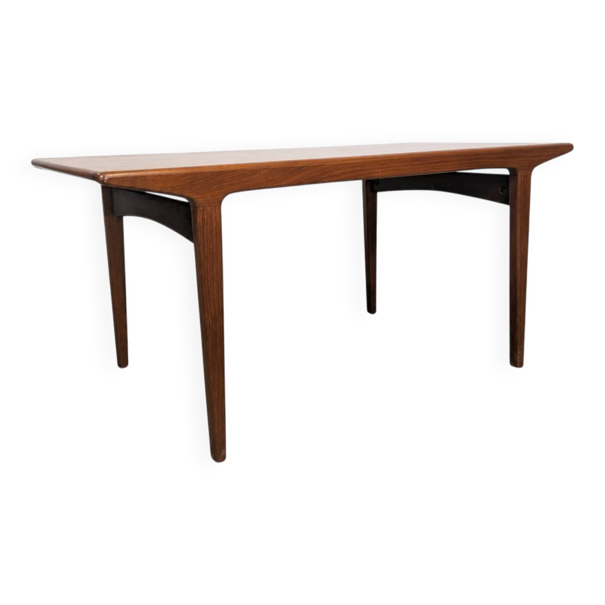 Vintage Scandinavian table in solid teak from Denmark.