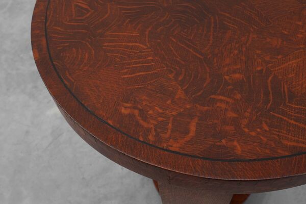 Table d'appoint Art Déco en bois et plateau plaqué façon échiquier, France vers 1940