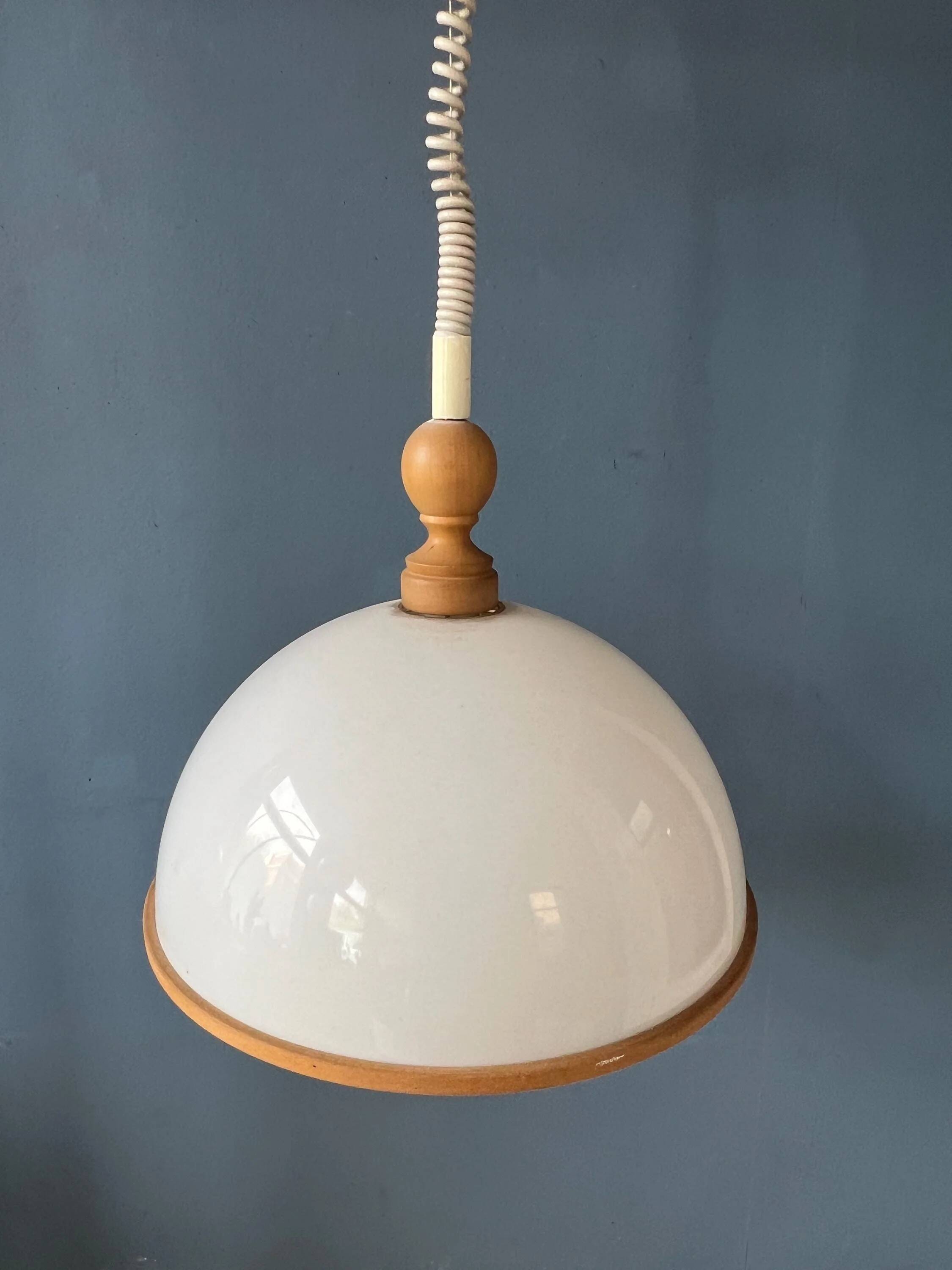 Suspension Steinhauer blanche en plexiglas avec éléments en bois