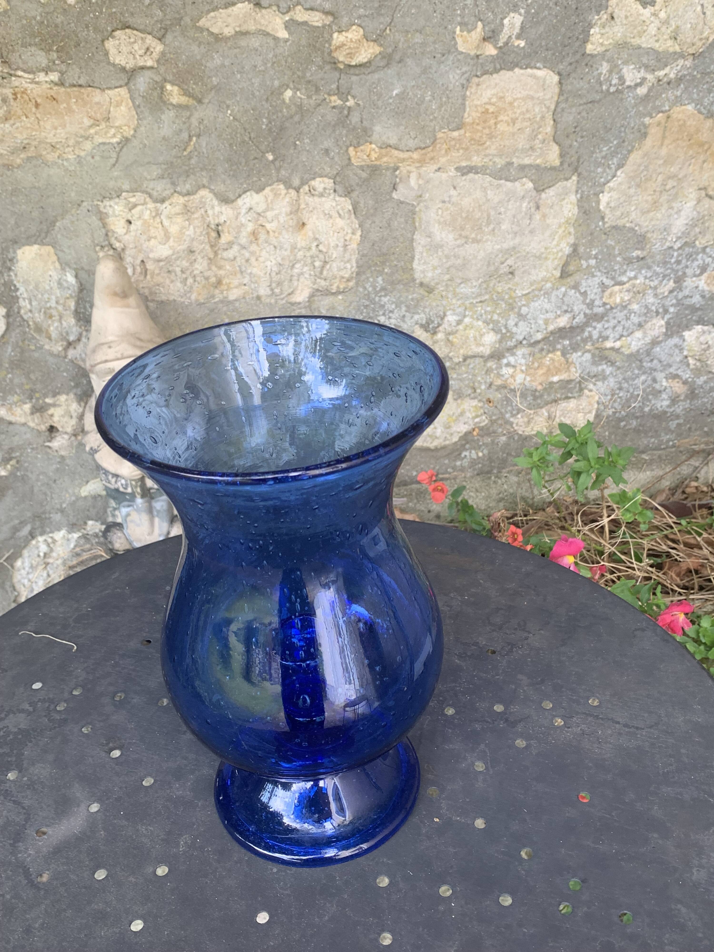 Photophore, Bougeoir en verre soufflé et bulle bleu cobalt de la verrerie de BIOT, signe, collector