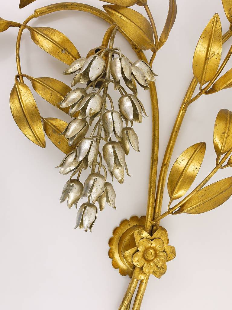 Large gold metal wall lamp in Hollywood Regency style by Hans Kögl, Maison Jansen.