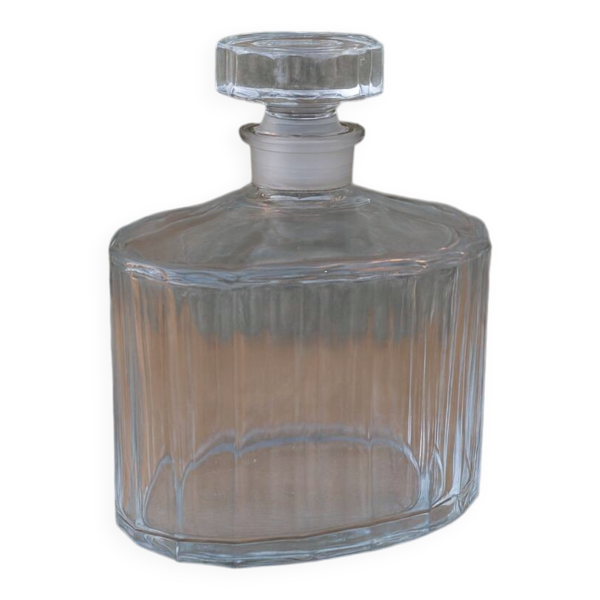 Carafe / Décanteur en verre strié – Forme ovale vintage – Bouchon facetté