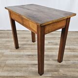 Table basse en noyer massif avec tiroir du début du 20ème siècle