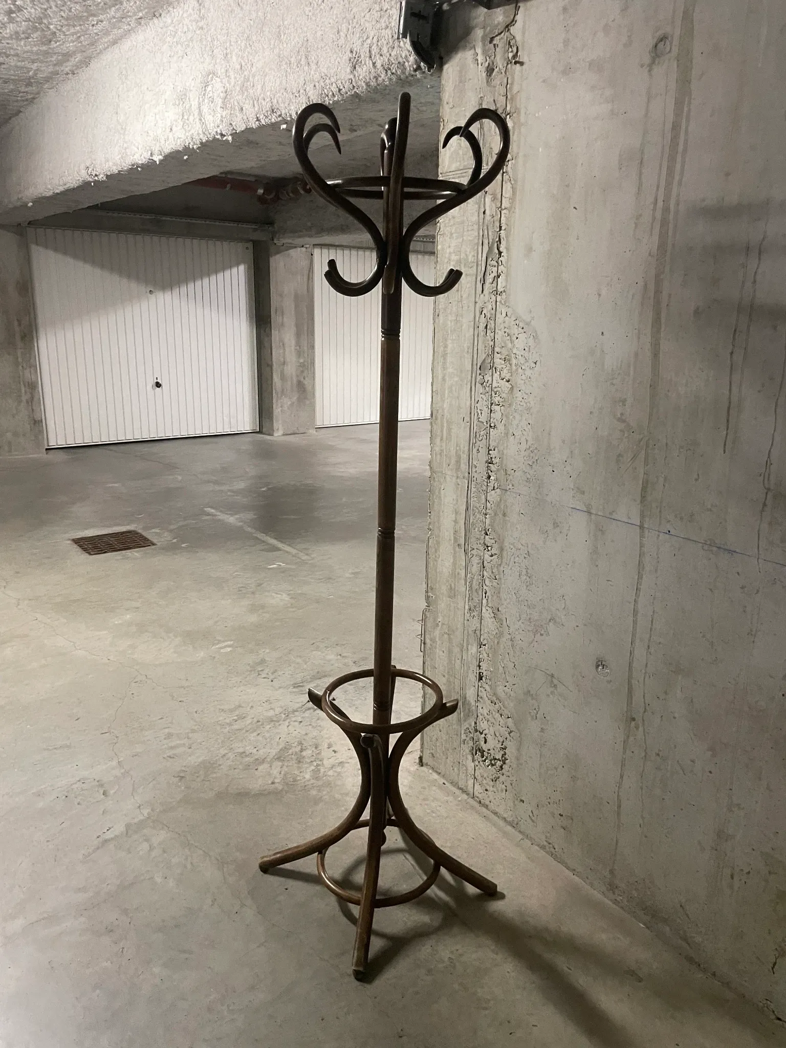 Coat rack parrot 1960s