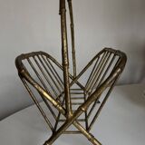 Porte revues 1960 faux bambou en fer battu doré travail italien