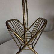 1960 magazine rack faux bamboo in beaten gold iron Italian craftsmanship