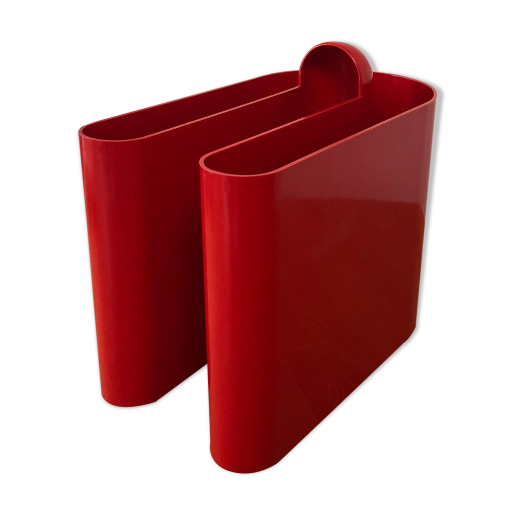 Magazine holder 