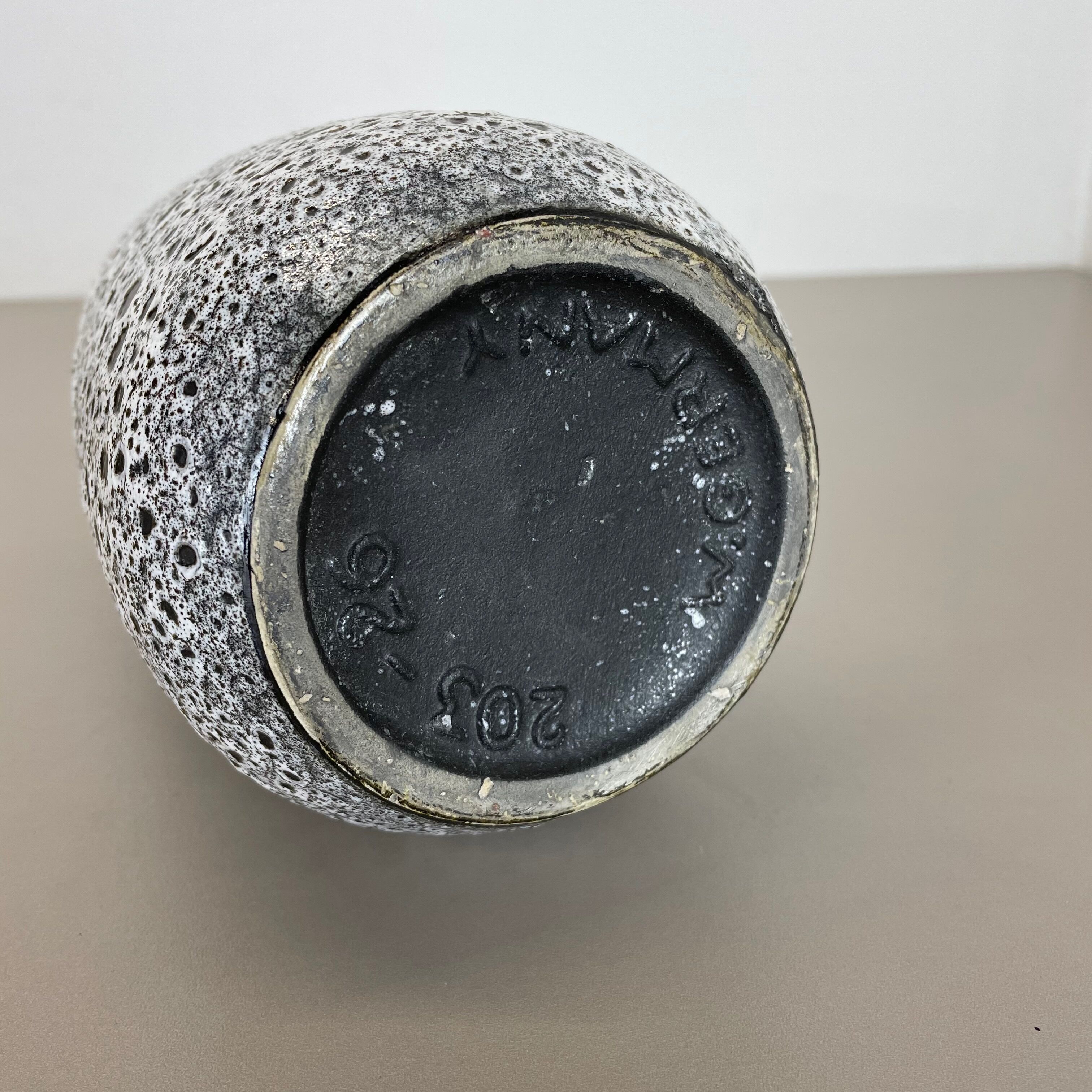 Pottery super white color fat lava multi-color vase scheurich germany wgp, 1970