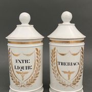 2 porcelain medicine jars nineteenth apothecary theriaca extr liquir