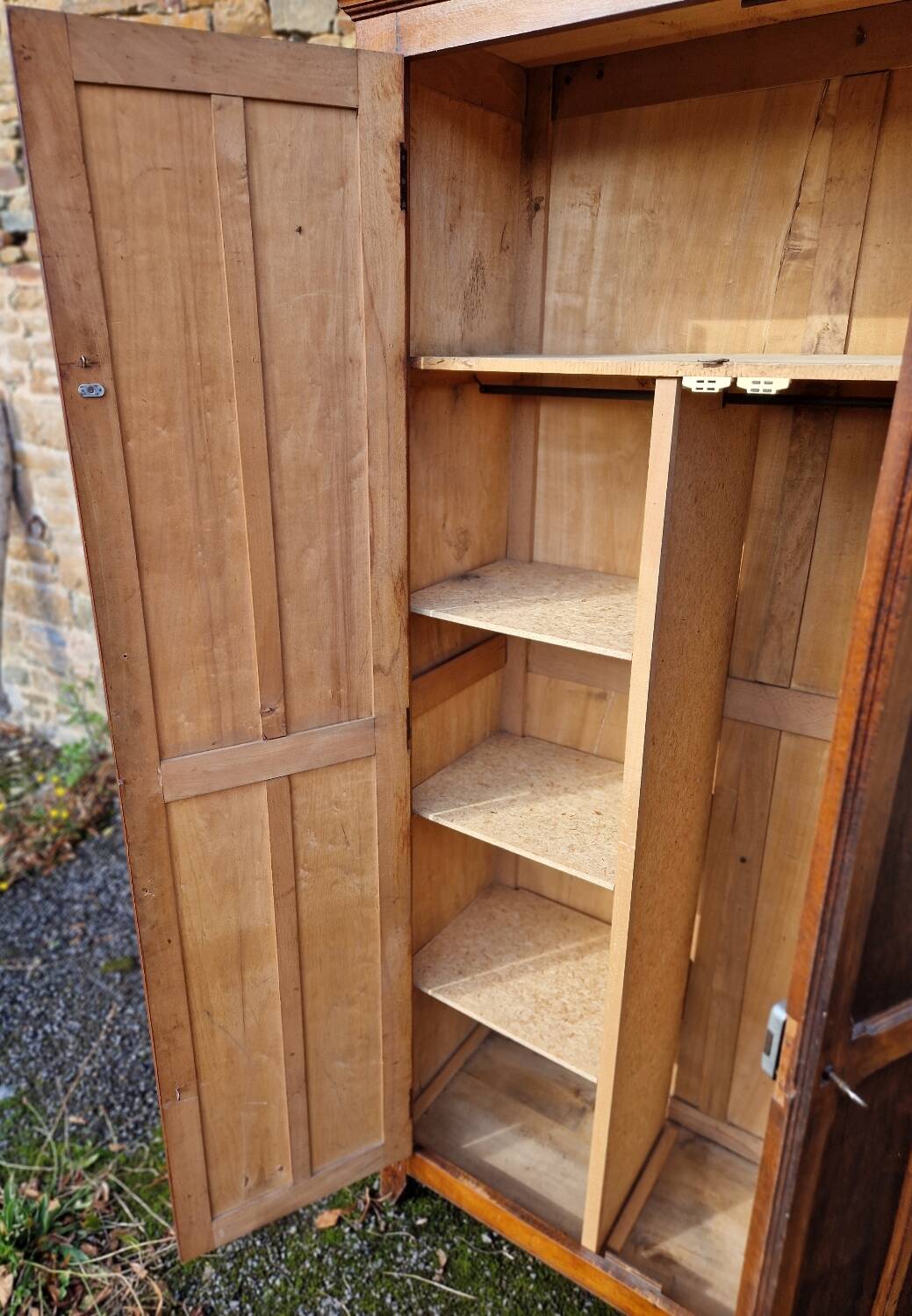 Parisian 2-door wardrobe