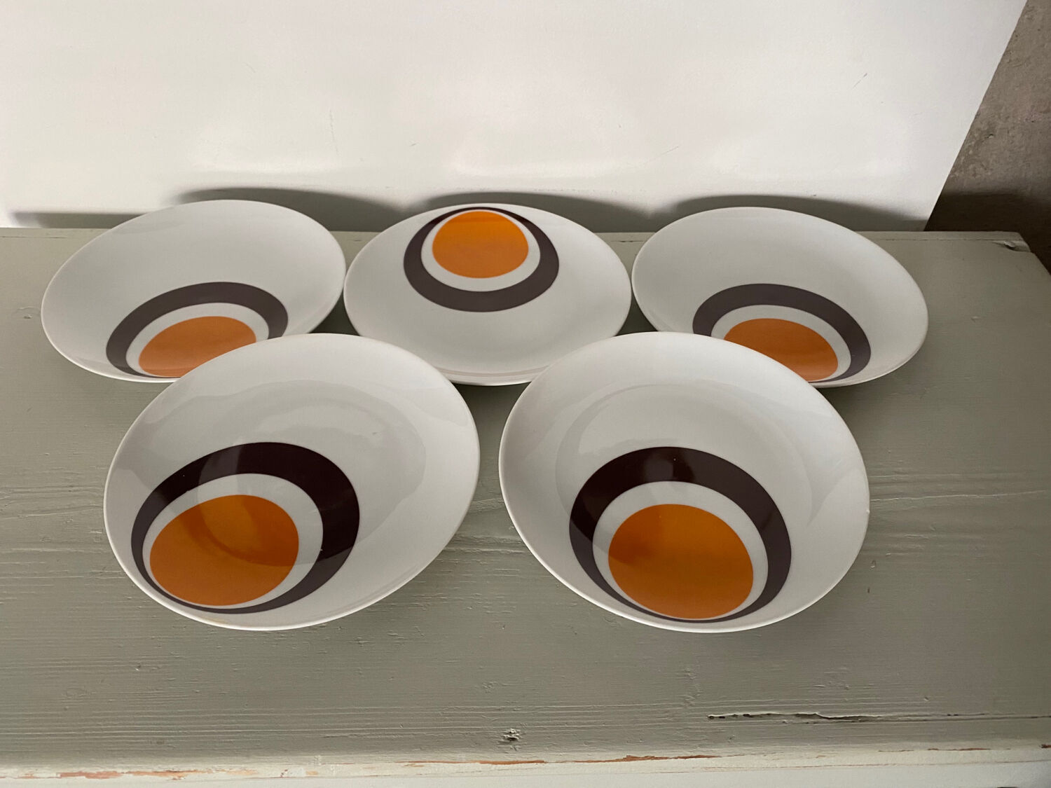 Set of 10 vintage plates