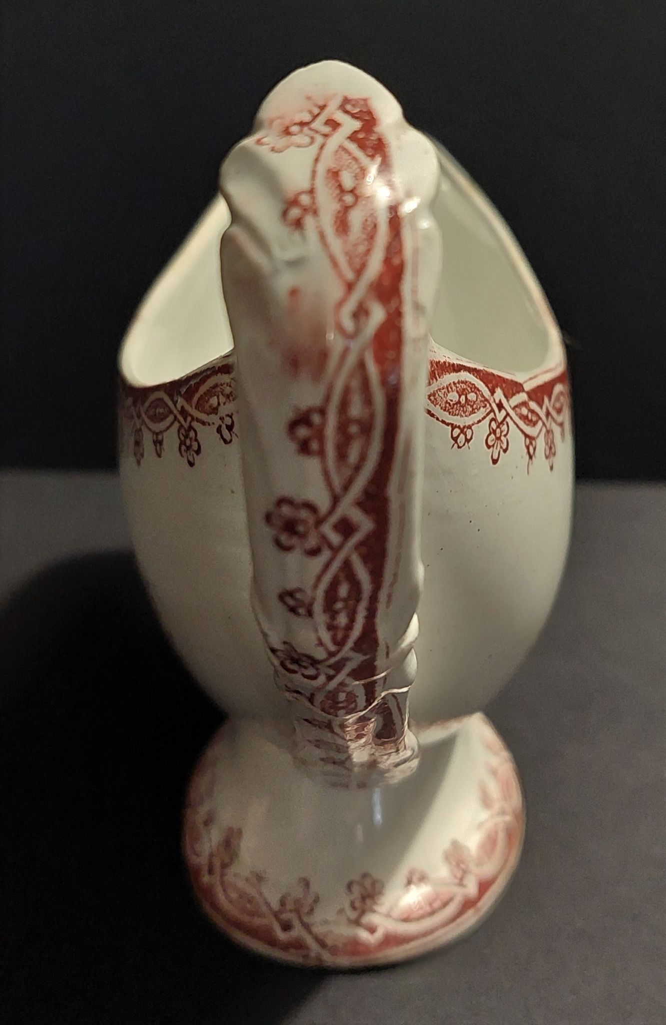 Saucière faïence décor rose marque V en creux XIXème