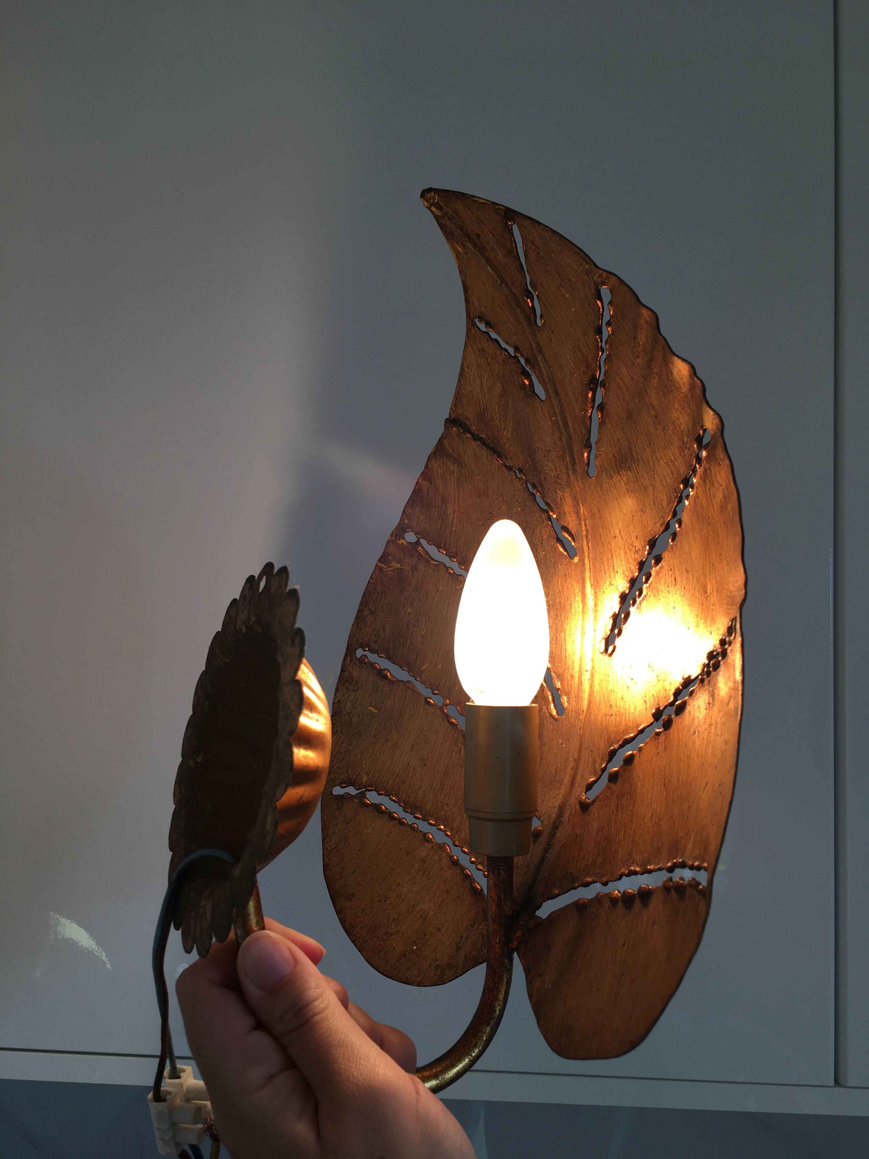 Leaf wall lamp in gold metal 1970