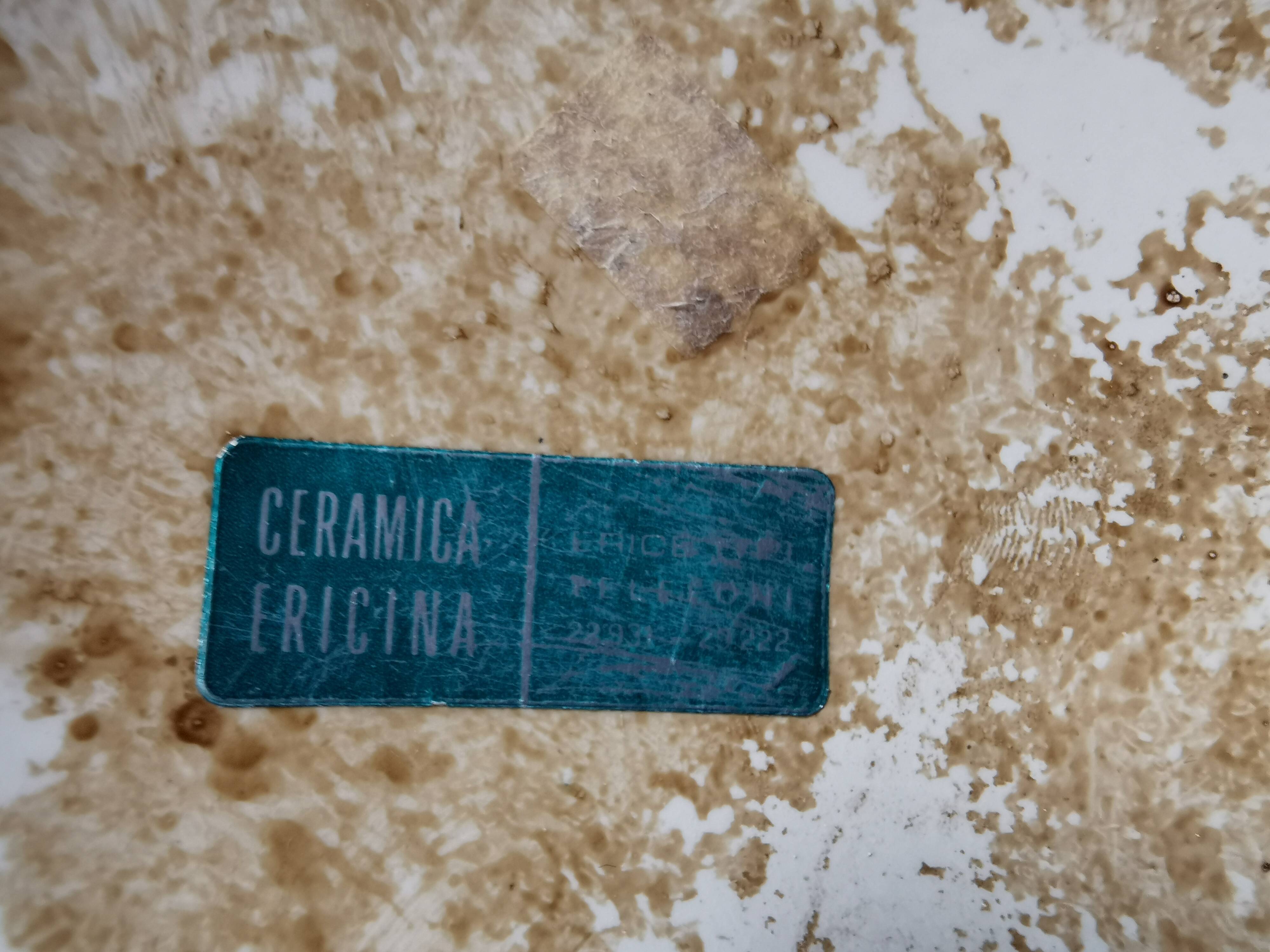 Italian vase from the 70s, in a delicate pink color with floral decoration.