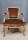 Fauteuil marron  style Louis XV