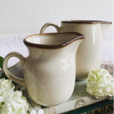 Set of two creamers