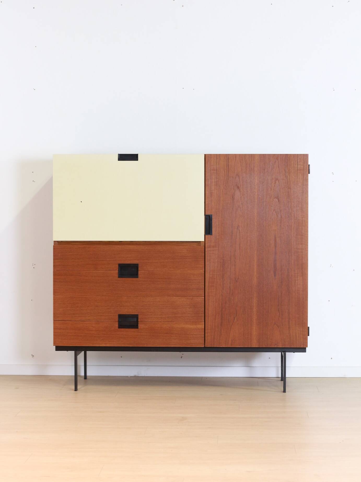 Cabinet model CU01 – Cees Braakman, Pastoe
