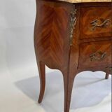 Curved chest of drawers