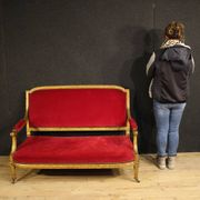 Sofa en velours rouge français antique du 19ème siècle