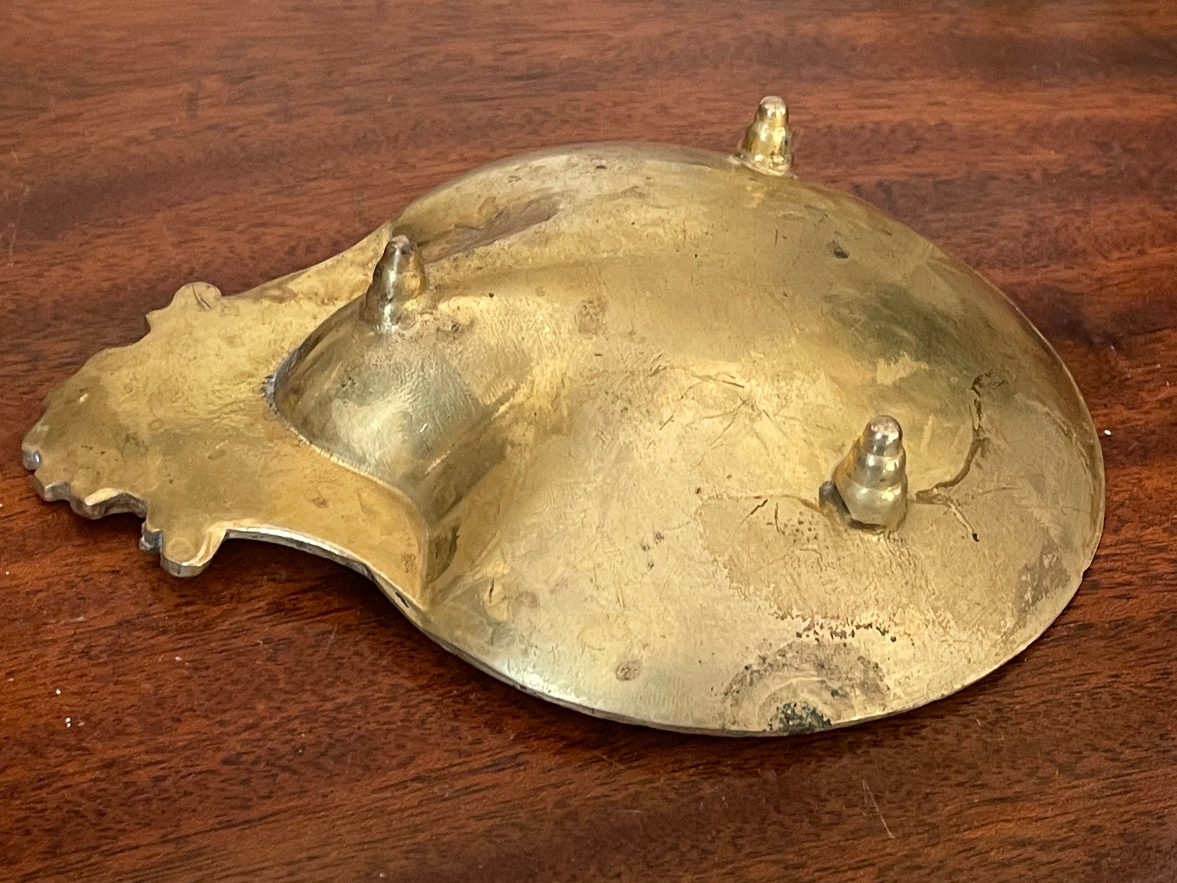 Vide-poches coquille en bronze doré