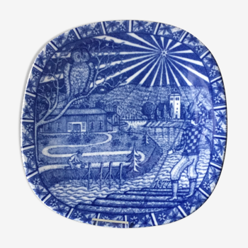 Limited edition decorative plate by Gunnar Nylund, 1977