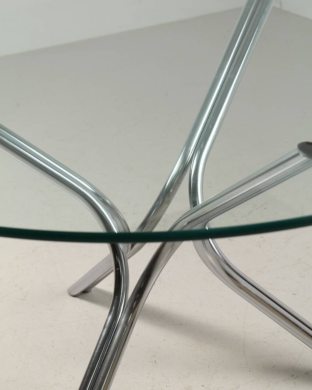 Round green and chrome table 1970