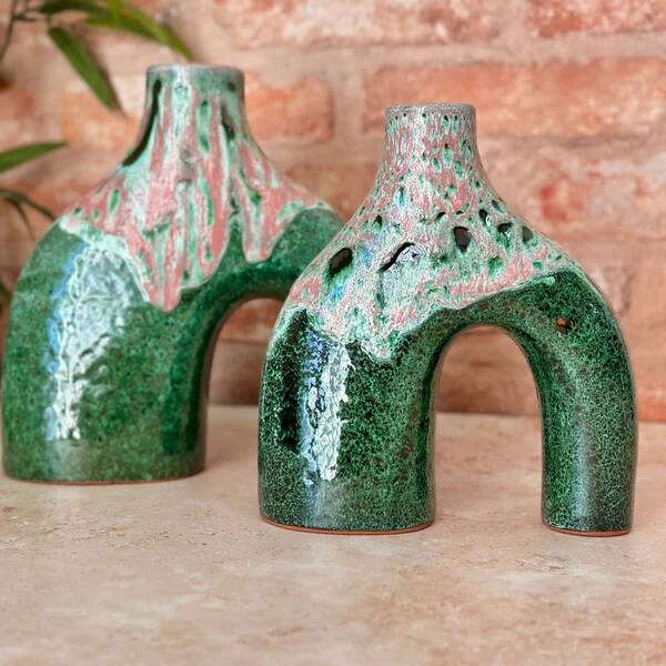 Medium varnished blue artisanal vase