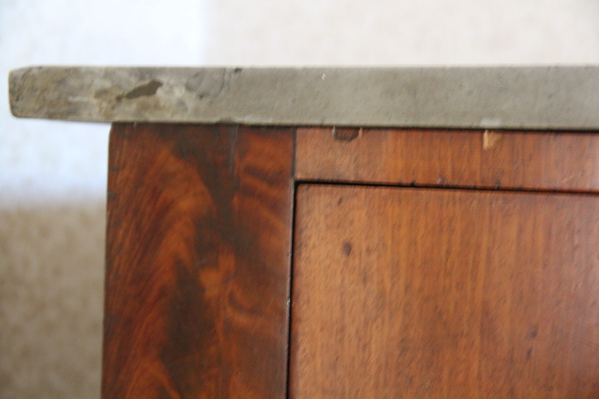 Mahogany cabinet of empire period, early XIX °