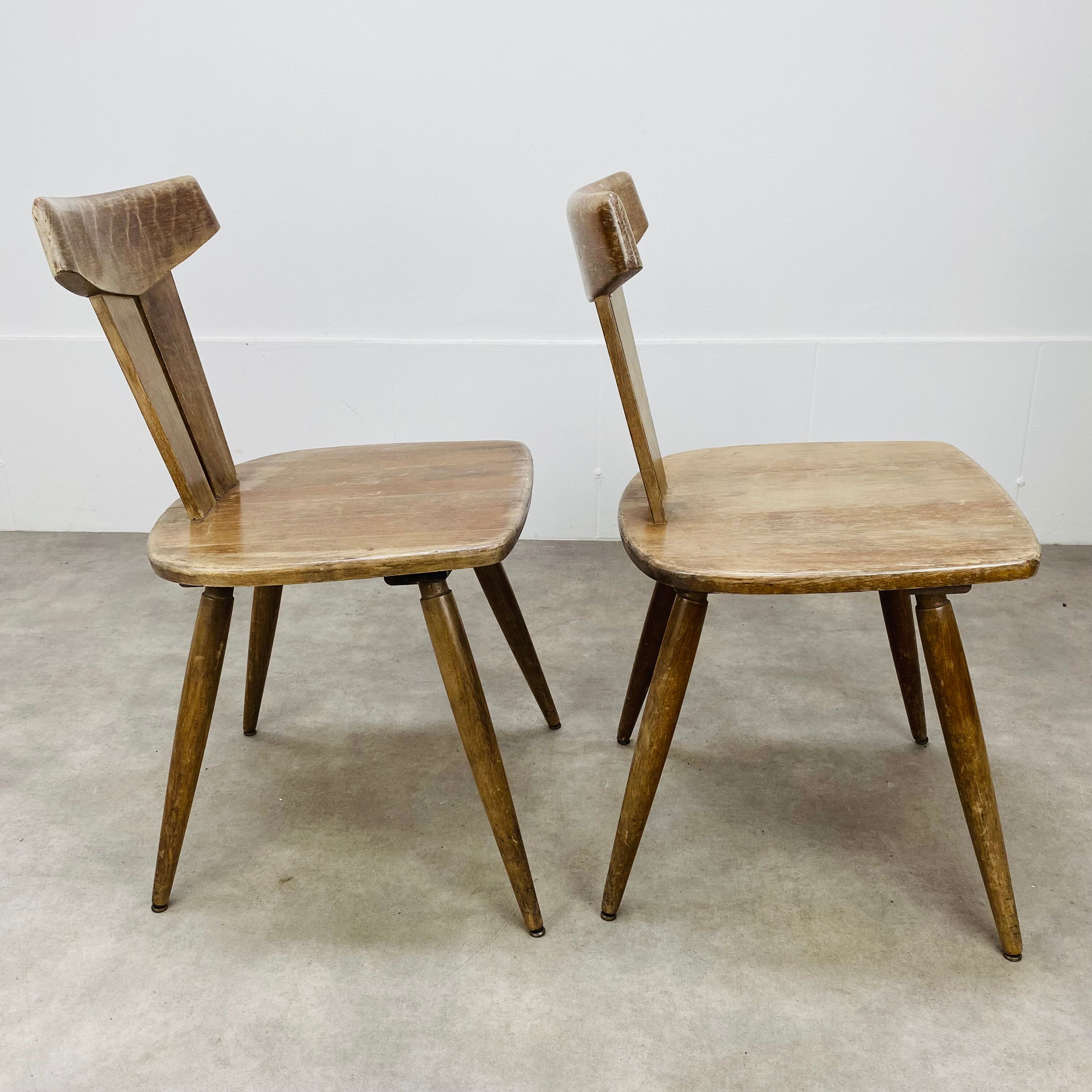 Pair of T chairs brutalists solid wood