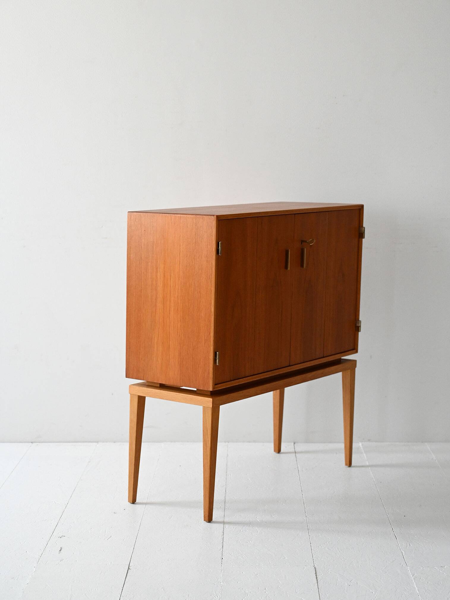 Meuble bar scandinave vintage en teck, années 1950
