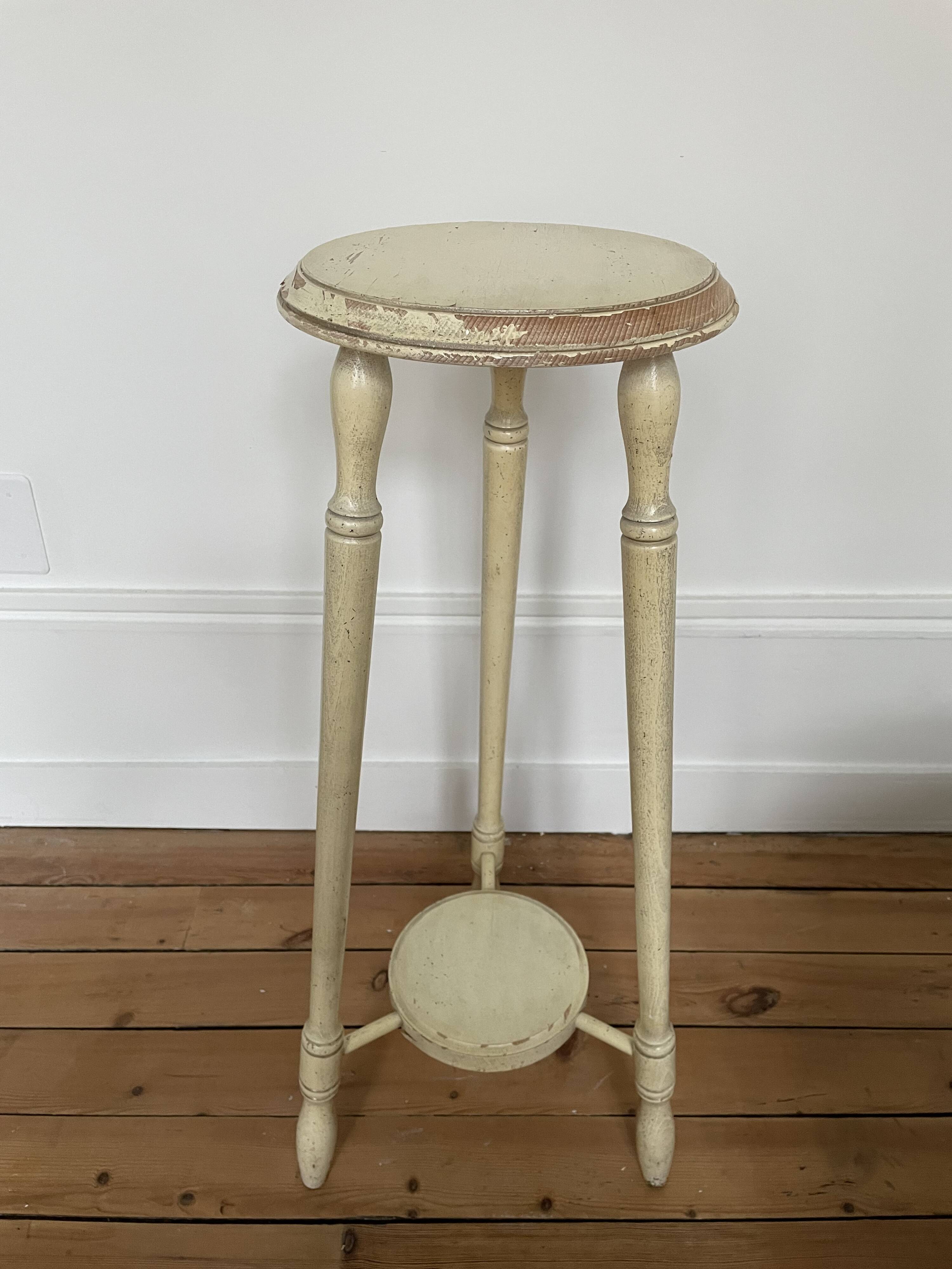 Vintage wooden harness with 2 trays