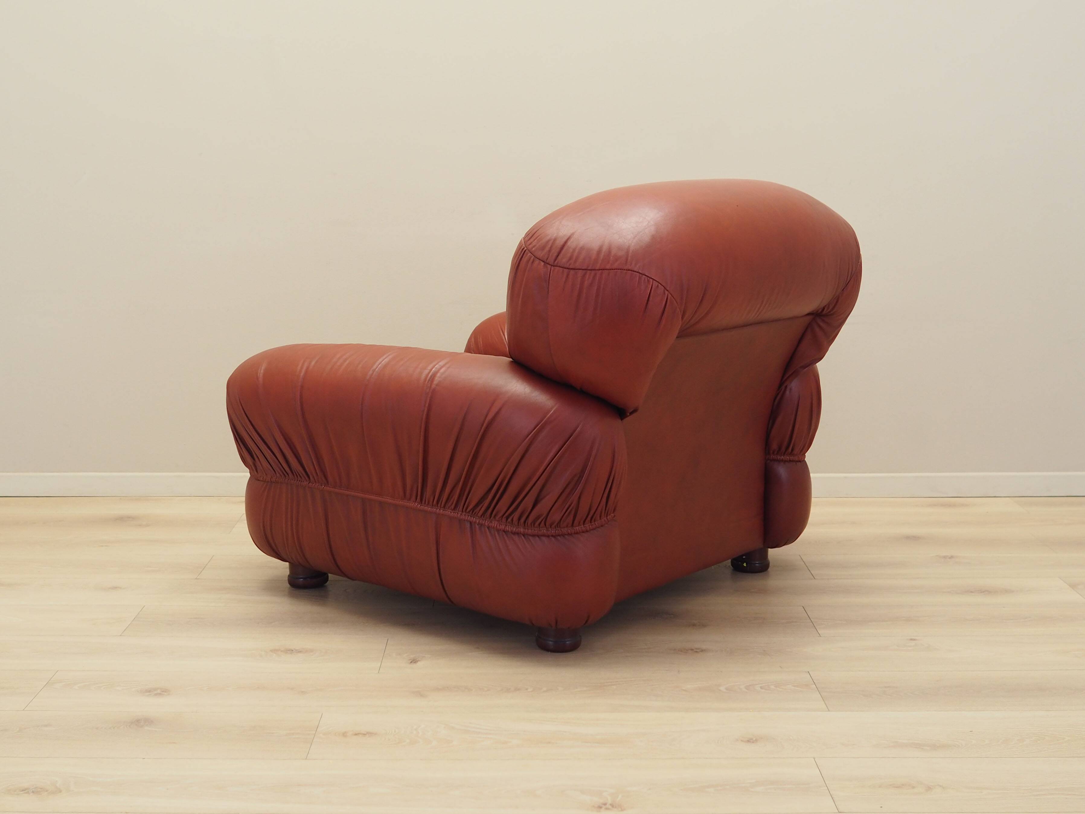Burgundy armchair, Italian design, 1970s, production: Italy